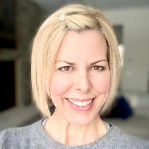 Meet your Posher, Dana